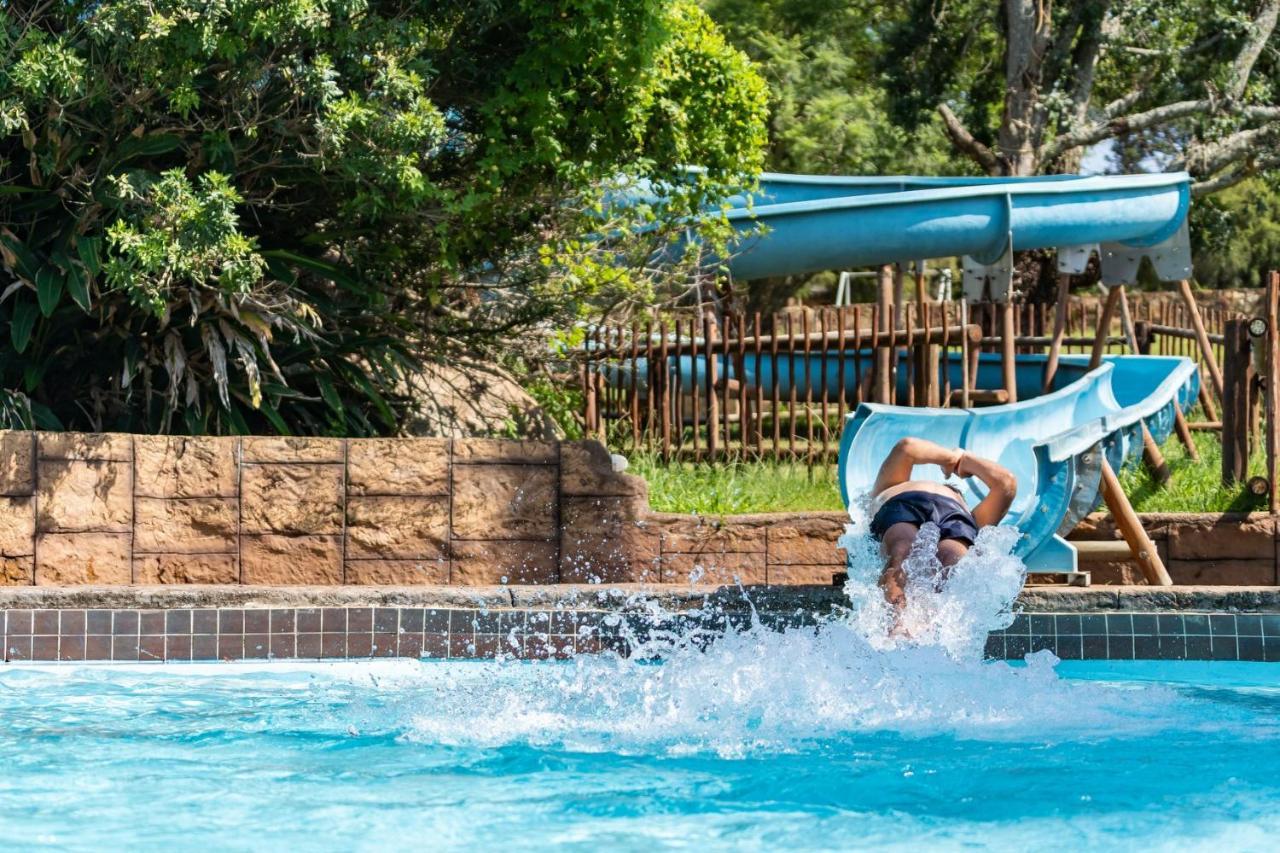 Gooderson Leisure Natal Spa Self Catering And Timeshare Resort Paulpietersburg Exterior foto